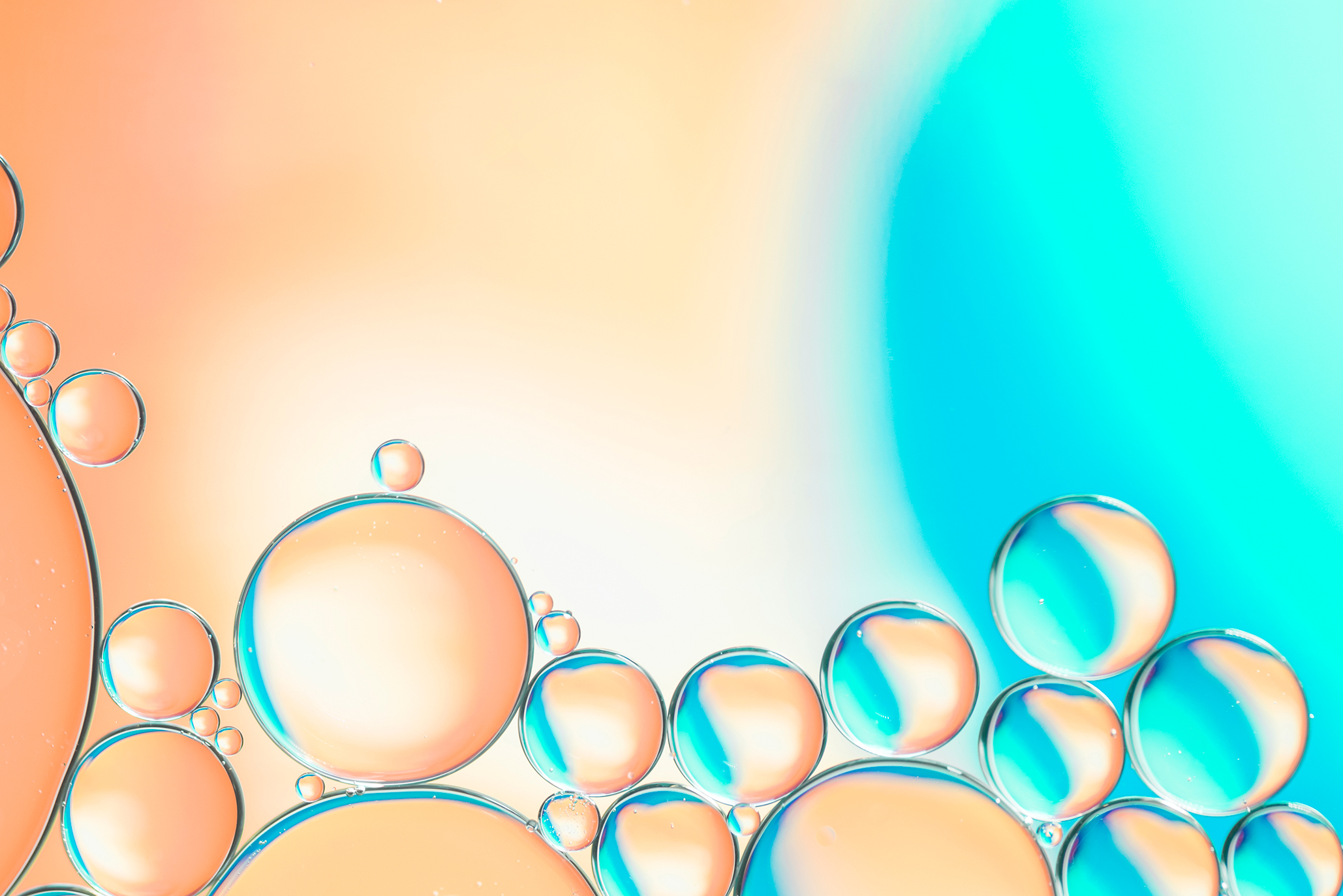 //www.genger.co.za/wp-content/uploads/2021/10/blue-beige-oily-drops-water_1.jpg